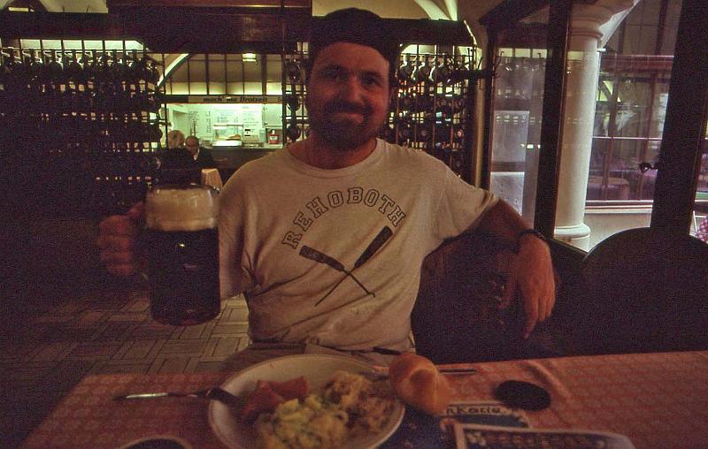 WT 4400 391-26 Germany 3 Drinking Dunkel at the Hoffbrau Haus Munich.jpg